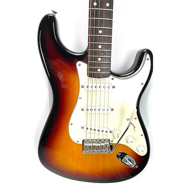 Used Fender Used Fender Classic Player '60s Stratocaster 2 Tone Sunburst Solid Body Electric Guitar