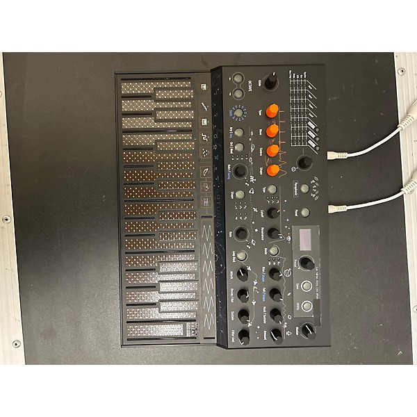 Used Arturia Used Arturia MicroFreak Stellar Synthesizer