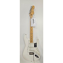 Used Fender Used Fender Player Stratocaster White Solid Body Electric Guitar