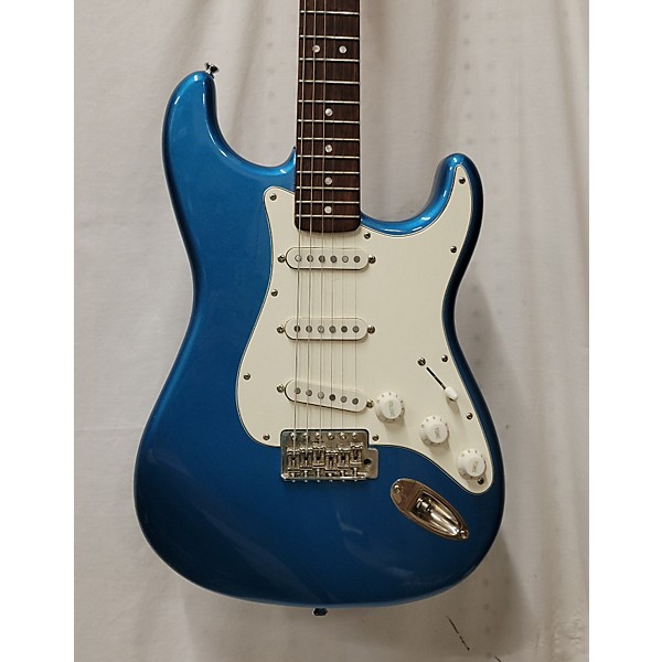 Used Squier Used Squier Classic Vibe '60s Stratocaster Blue Solid Body Electric Guitar