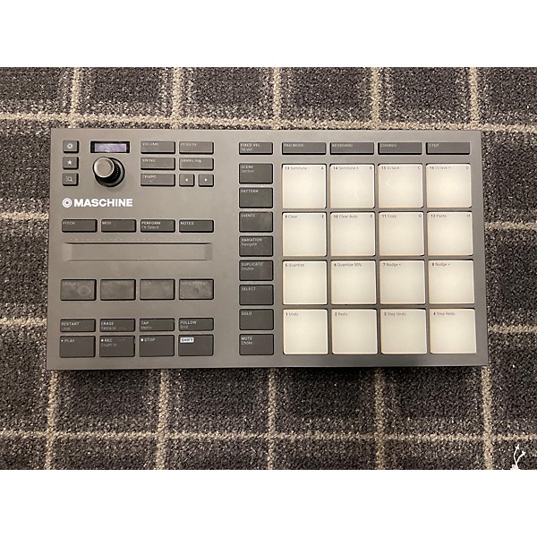 Used Native Instruments Used Native Instruments Mikro Mk3 MIDI Controller