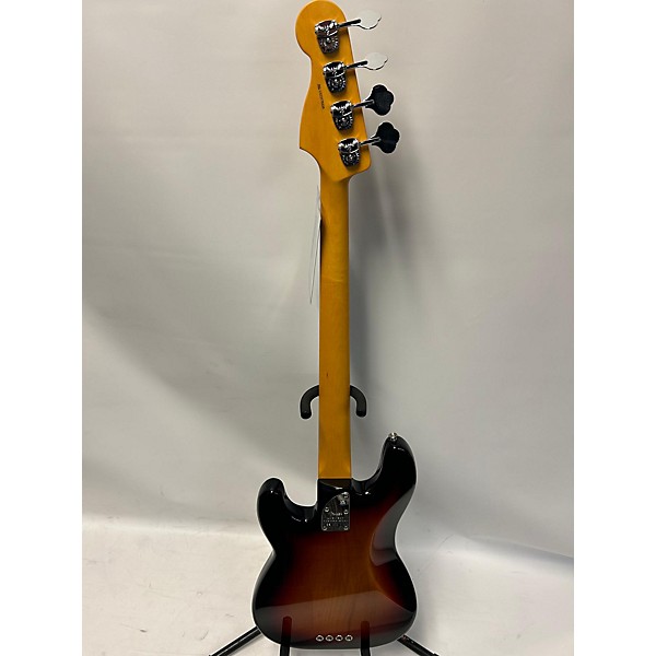 Used Fender Used Fender American Professional II Precision Bass 3 Color Sunburst Electric Bass Guitar