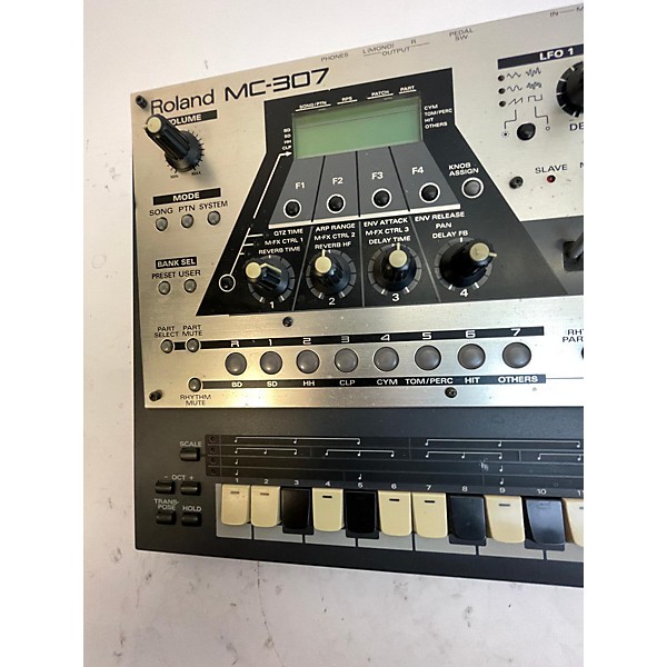 Used Used Roland MC307 GROOVEBOX Multi Effects Processor