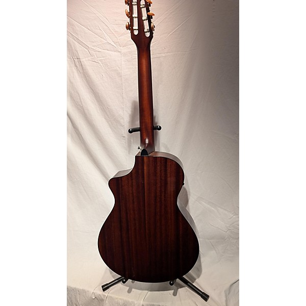 Used Breedlove Used Breedlove Discovery Concert Cutaway NYLON Natural Classical Acoustic Electric Guitar