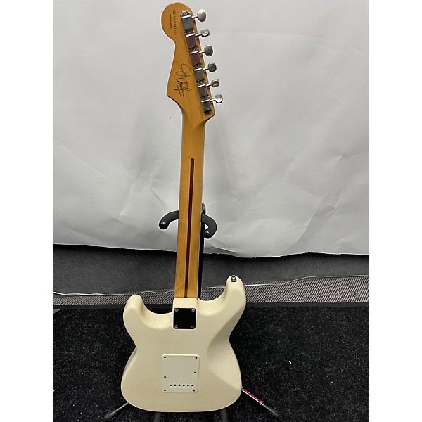 Used Fender Used 1997 Fender Artist Series Jimmie Vaughan Tex-Mex Stratocaster Olympic White Solid Body Electric Guitar