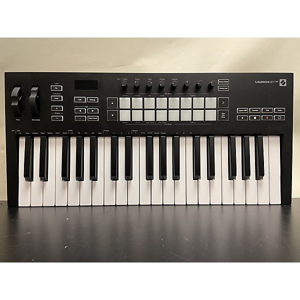 Used Novation Used Novation LAUCHKEY 37 MIDI Controller