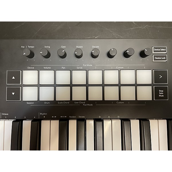 Used Novation Used Novation LAUCHKEY 37 MIDI Controller