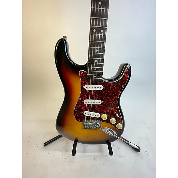 Used Used Squier Affinity Stratocaster 3 Color Sunburst Solid Body Electric Guitar