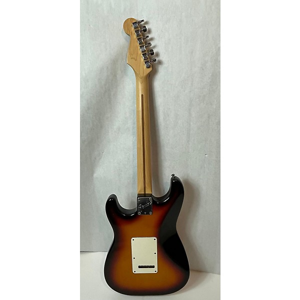 Vintage Fender Vintage 1992 Fender American Standard Stratocaster Sunburst Solid Body Electric Guitar