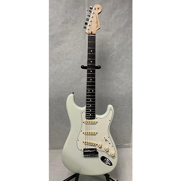 Used Used 2018 Fender Jeff Beck Custom Shop Stratocaster Olympic White Solid Body Electric Guitar