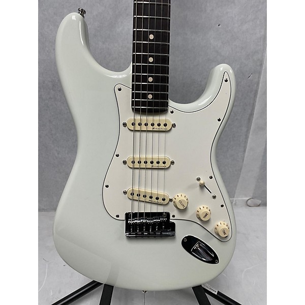 Used Used 2018 Fender Jeff Beck Custom Shop Stratocaster Olympic White Solid Body Electric Guitar