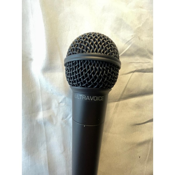 Used Behringer XM8500 Dynamic Microphone