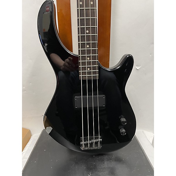 Used Dean Edge 4 String Electric Bass Guitar