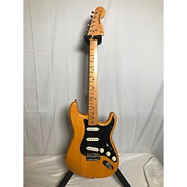 Used Fender Classic Series '70s Stratocaster Solid Body Electric Guitar