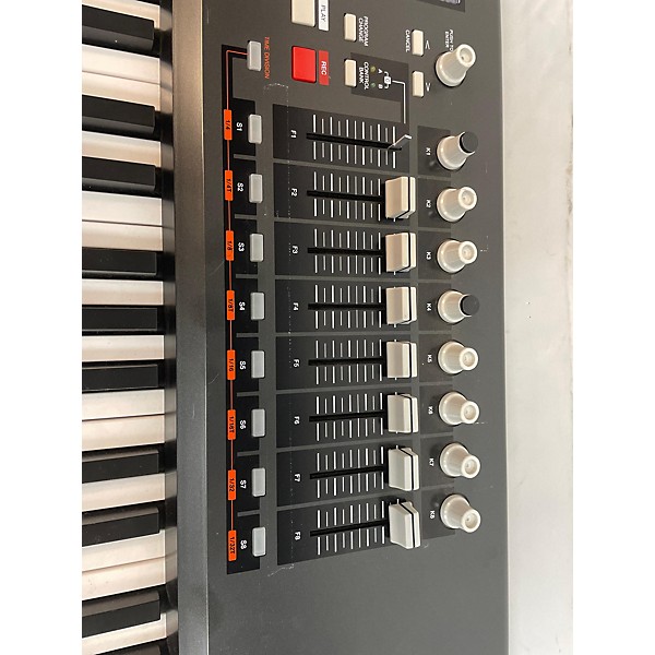 Used Akai Professional MPK88 MIDI Controller