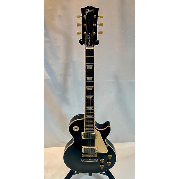 Used Gibson Used 2005 Gibson Les Paul Standard Black Solid Body Electric Guitar