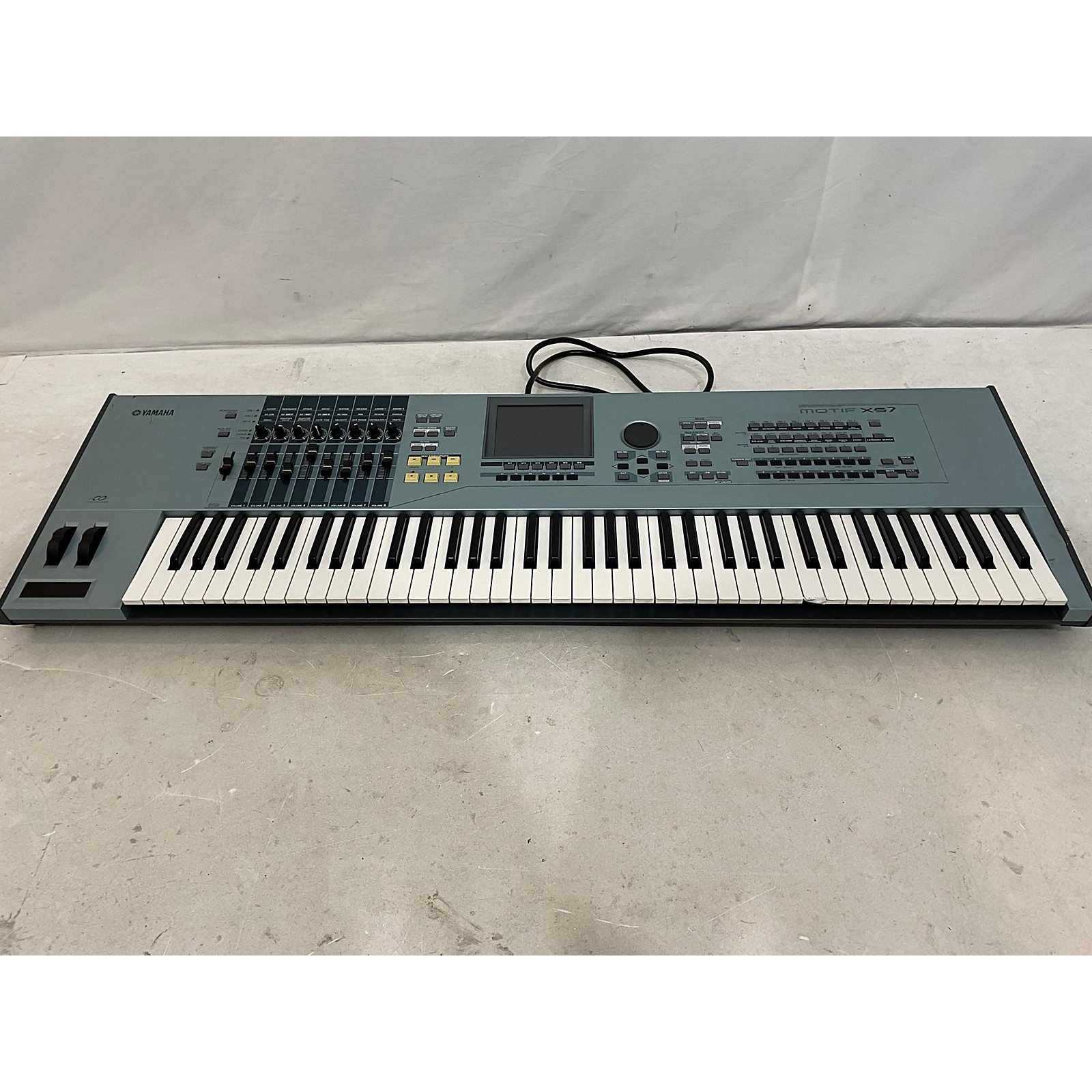 Used Yamaha Motif XS7 77 Key Keyboard Workstation | Guitar Center