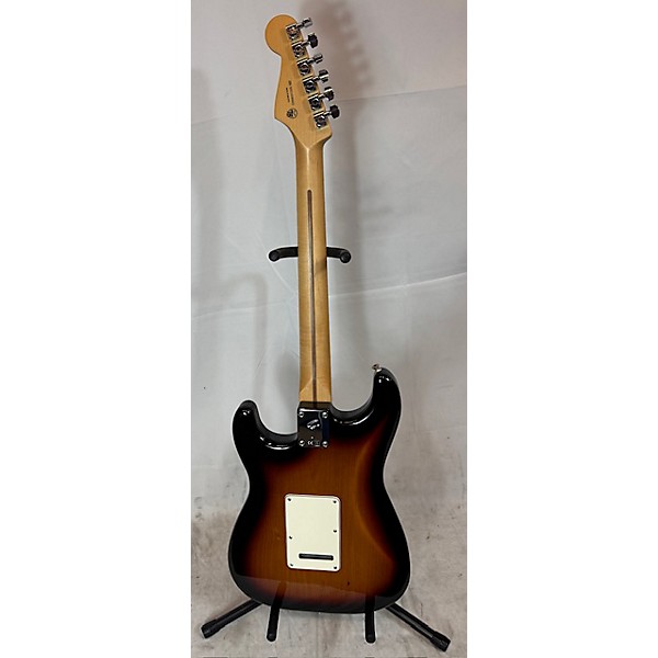 Used Fender Used Fender Player Stratocaster HSS Vintage Sunburst Solid Body Electric Guitar