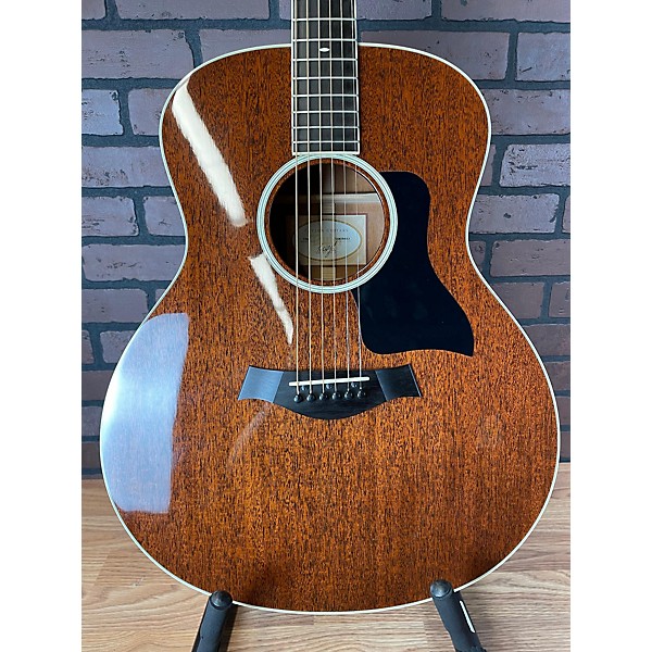 Used Taylor Used Taylor 526E Natural Acoustic Electric Guitar