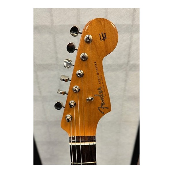 Used Fender Used Fender Vintera 60s Stratocaster 2 Color Sunburst Solid Body Electric Guitar