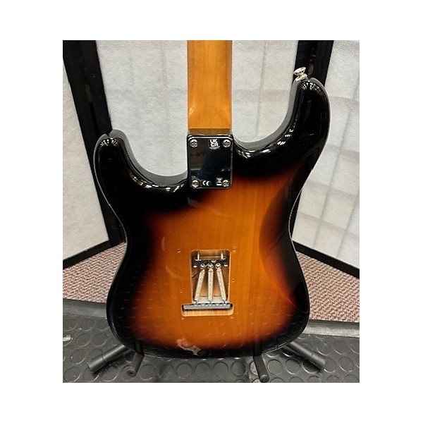 Used Fender Used Fender Vintera 60s Stratocaster 2 Color Sunburst Solid Body Electric Guitar