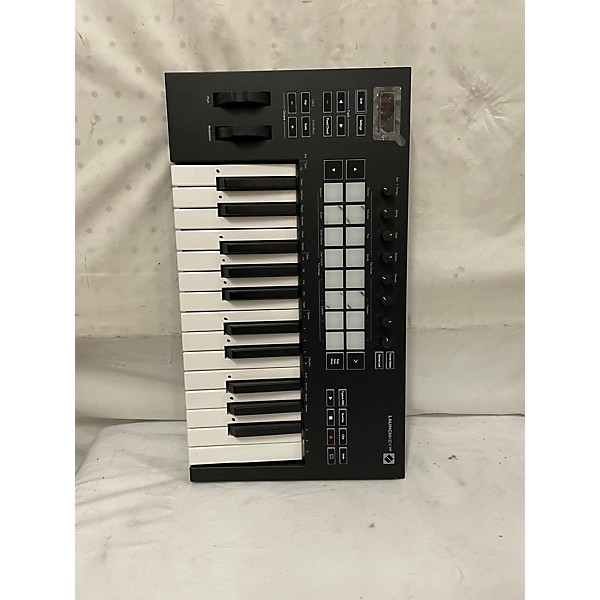 Used Novation Launchkey 25 Key MIDI Controller