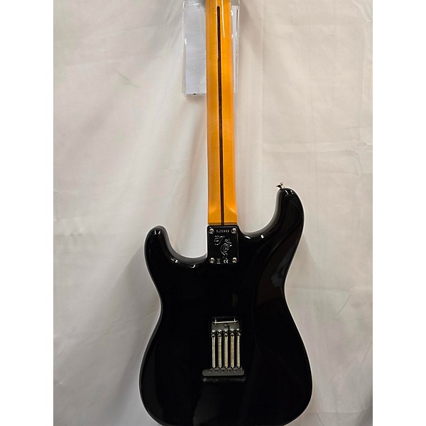 Used Fender Used Fender Artist Series Eric Johnson Stratocaster Black Solid Body Electric Guitar