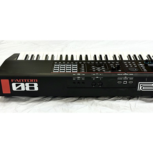 Used Roland Used Roland Fantom 08 Keyboard Workstation