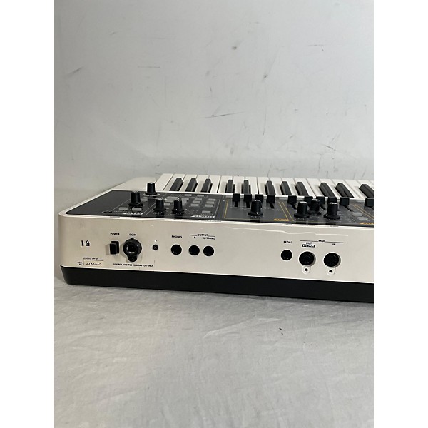 Used Roland Used Roland Gaia SH01 37 Key Synthesizer