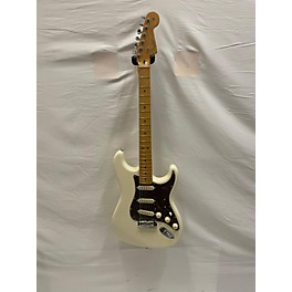 Used Fender Used Fender American Professional II Stratocaster Olympic White Solid Body Electric Guitar