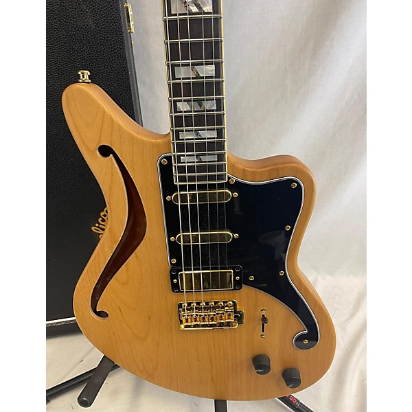 Used D'Angelico Used D'Angelico Bedford Deluxe SH Custom Natural Solid Body Electric Guitar