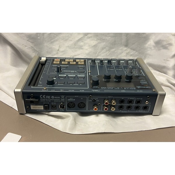 Used Roland Used Roland V-studio 100 Portable Music Studio Powered Mixer