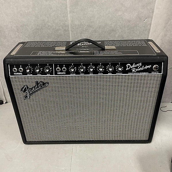 Used Fender Used Fender 1965 Reissue Deluxe Reverb 22W 1x12 Tube Guitar Combo Amp