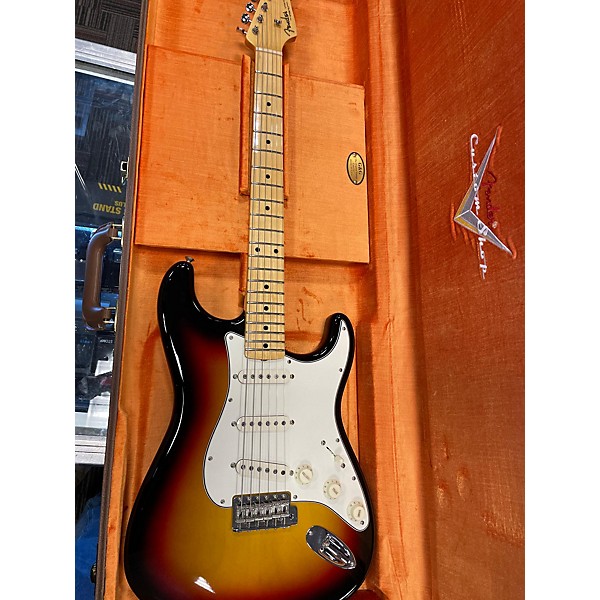 Used Fender Used 2024 Fender Custom Shop SW 62 Strat MN 3 Color Sunburst Solid Body Electric Guitar