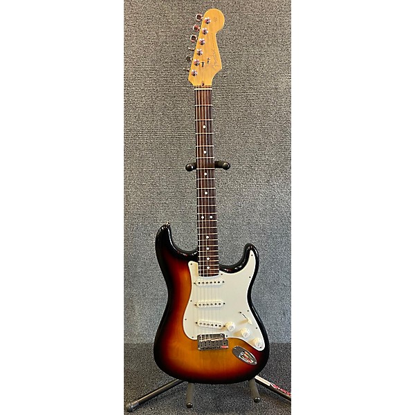 Used Fender Used 2002 Fender American Standard Stratocaster 3 Tone Sunburst Solid Body Electric Guitar