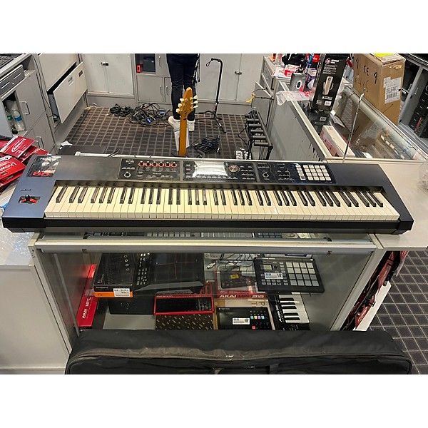 Used Used Roland FA08 Keyboard Workstation