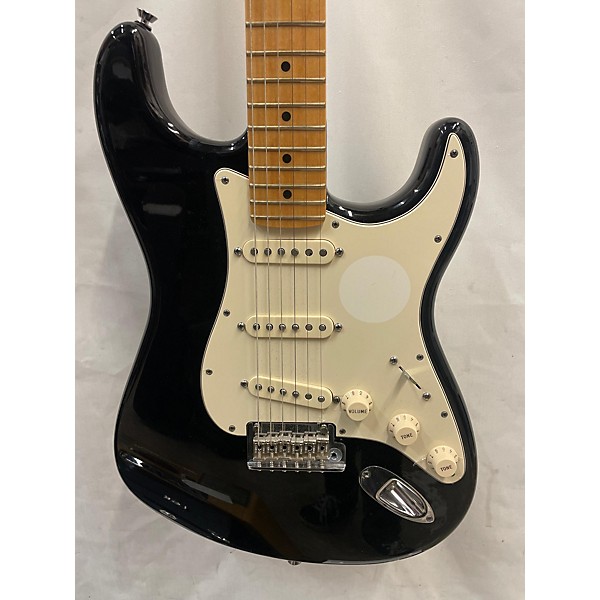 Used Fender Used 2013 Fender American Standard Stratocaster Black Solid Body Electric Guitar