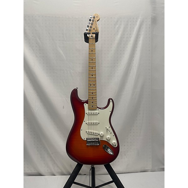 Used Fender Used Fender STD STRAT PLUS TOP MN ACB Aged Cherry Burst Solid Body Electric Guitar