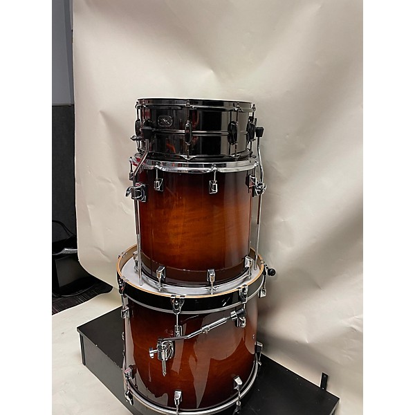 Used Taye Drums Used Taye Drums 6 piece Studio Maple Sunburst Drum Kit