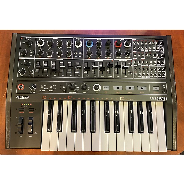 Used Arturia Used Arturia Minibrute 2 Synthesizer