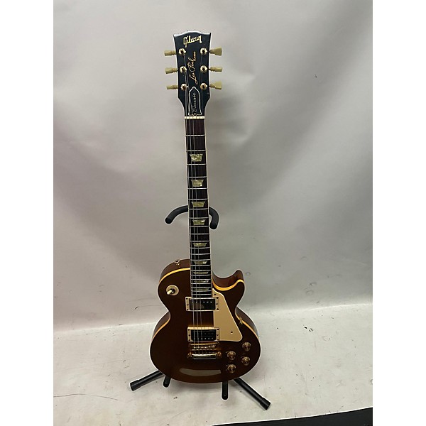 Used Gibson Used Gibson Les Paul Classic Gold Solid Body Electric Guitar