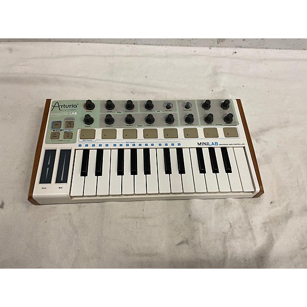 Used Arturia Used Arturia MiniLab MIDI Controller