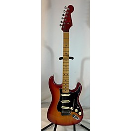 Used Fender Used Fender American Ultra Luxe Stratocaster Sunburst Solid Body Electric Guitar