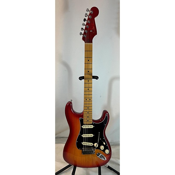 Used Fender Used Fender American Ultra Luxe Stratocaster Sunburst Solid Body Electric Guitar