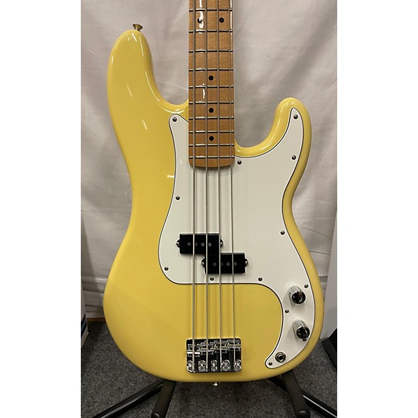 Used Fender Used Fender Player Precision Bass Buttercream Electric Bass Guitar