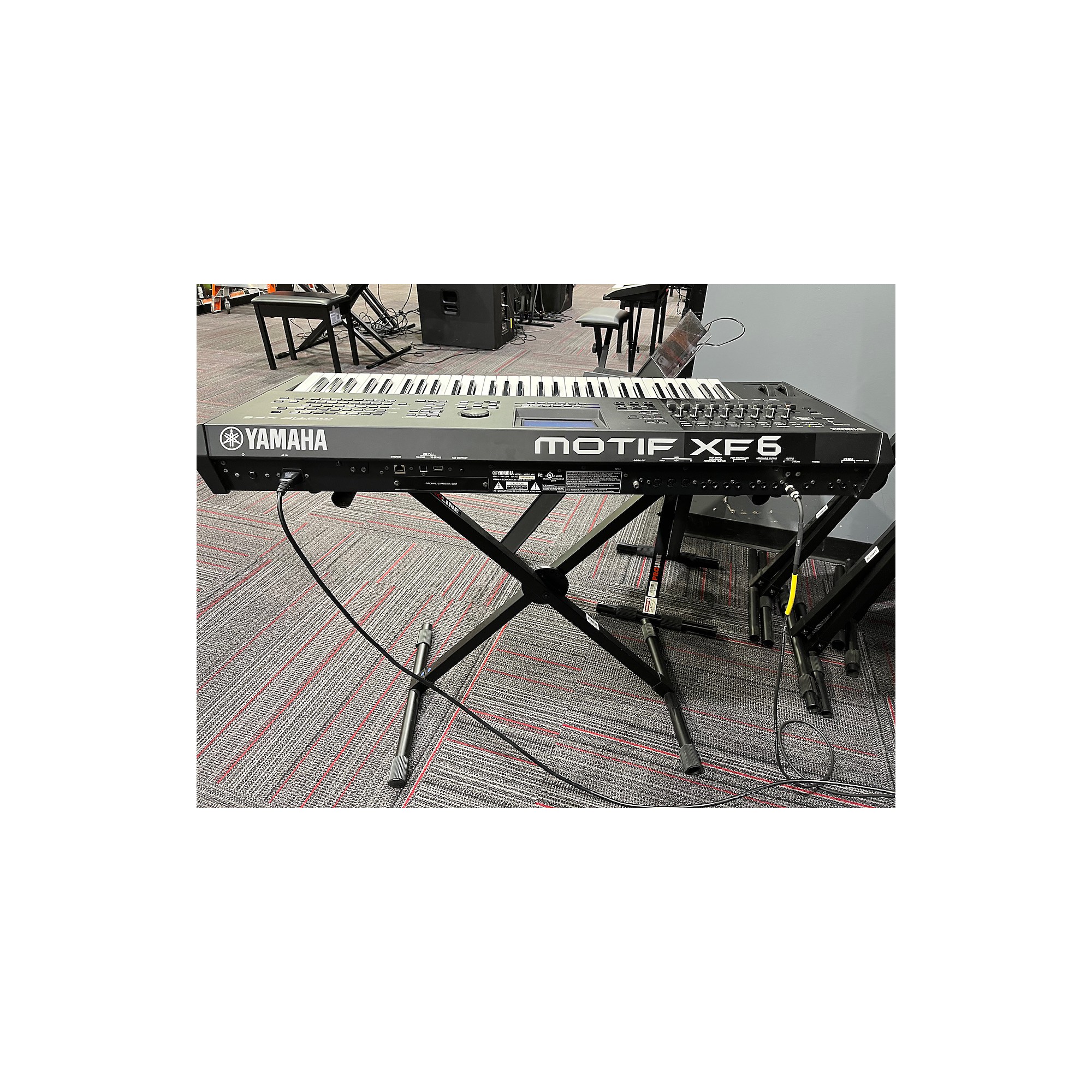 Yamaha MOTIF XF6 シンセサイザー 61鍵　本体のみ YAMAHA MOTIF XF6 61鍵盤 ワークステーションシンセサイザー