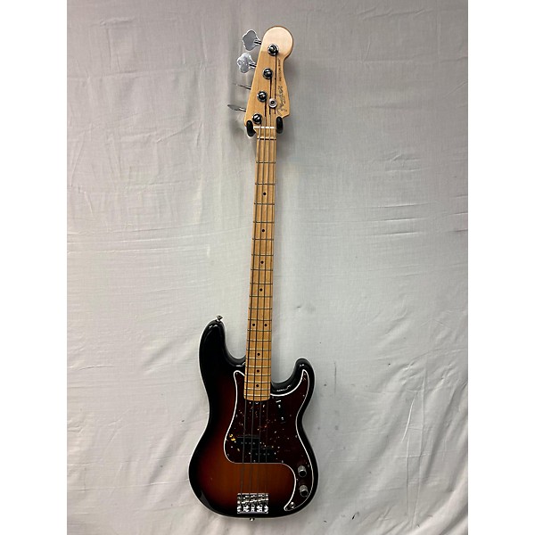 Used Fender Used 2010 Fender American Standard Precision Bass 2 Tone Sunburst Electric Bass Guitar