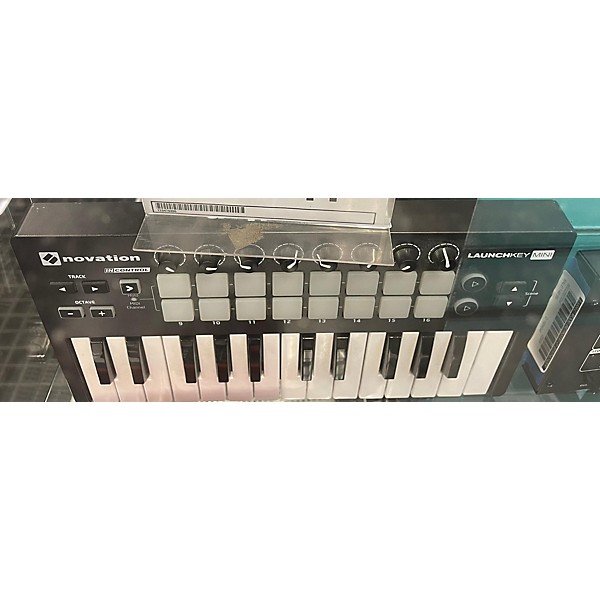 Used Novation Used Novation Launchkey Mini MKII MIDI Controller