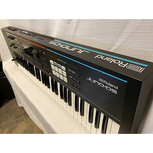 Used Roland Used Roland Juno DS Keyboard Workstation