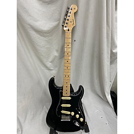 Used Fender Used Fender Player Stratocaster Black Solid Body Electric Guitar